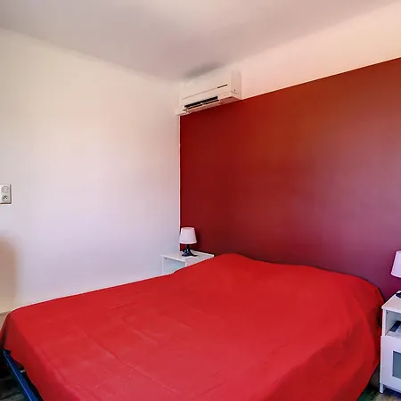 Apartment Confortable F5 Sur Avec Parking - Fr-1-715-69
