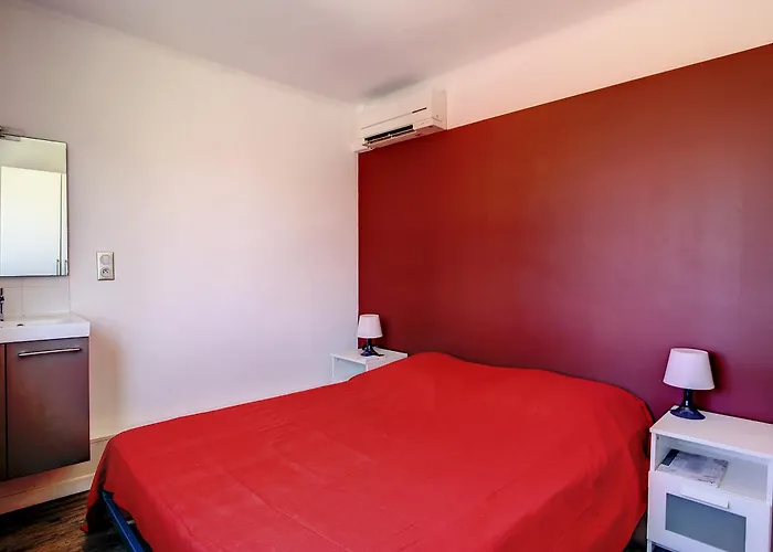 Appartement Confortable F5 Sur Avec Parking - Fr-1-715-69