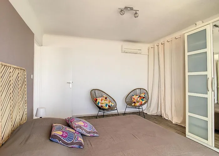 Appartement Confortable F5 Sur Avec Parking - Fr-1-715-69 *
