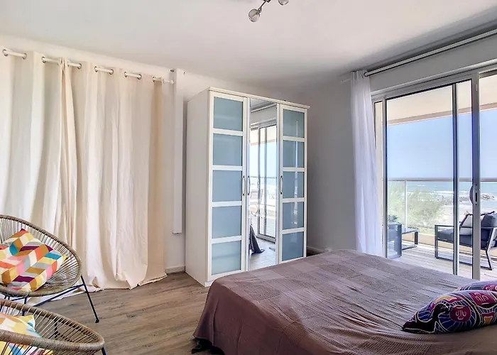 Confortable F5 Sur Avec Parking - Fr-1-715-69 Appartement *